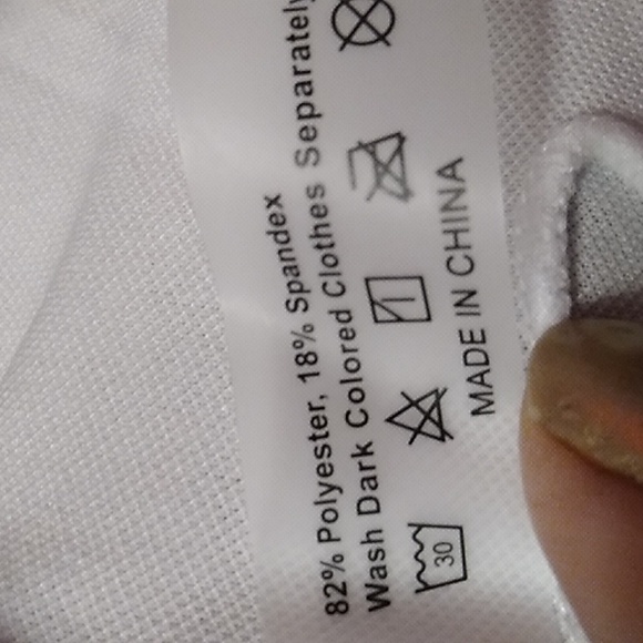 Ruffled Onepiece Swimsuit - Picture 9 of 10